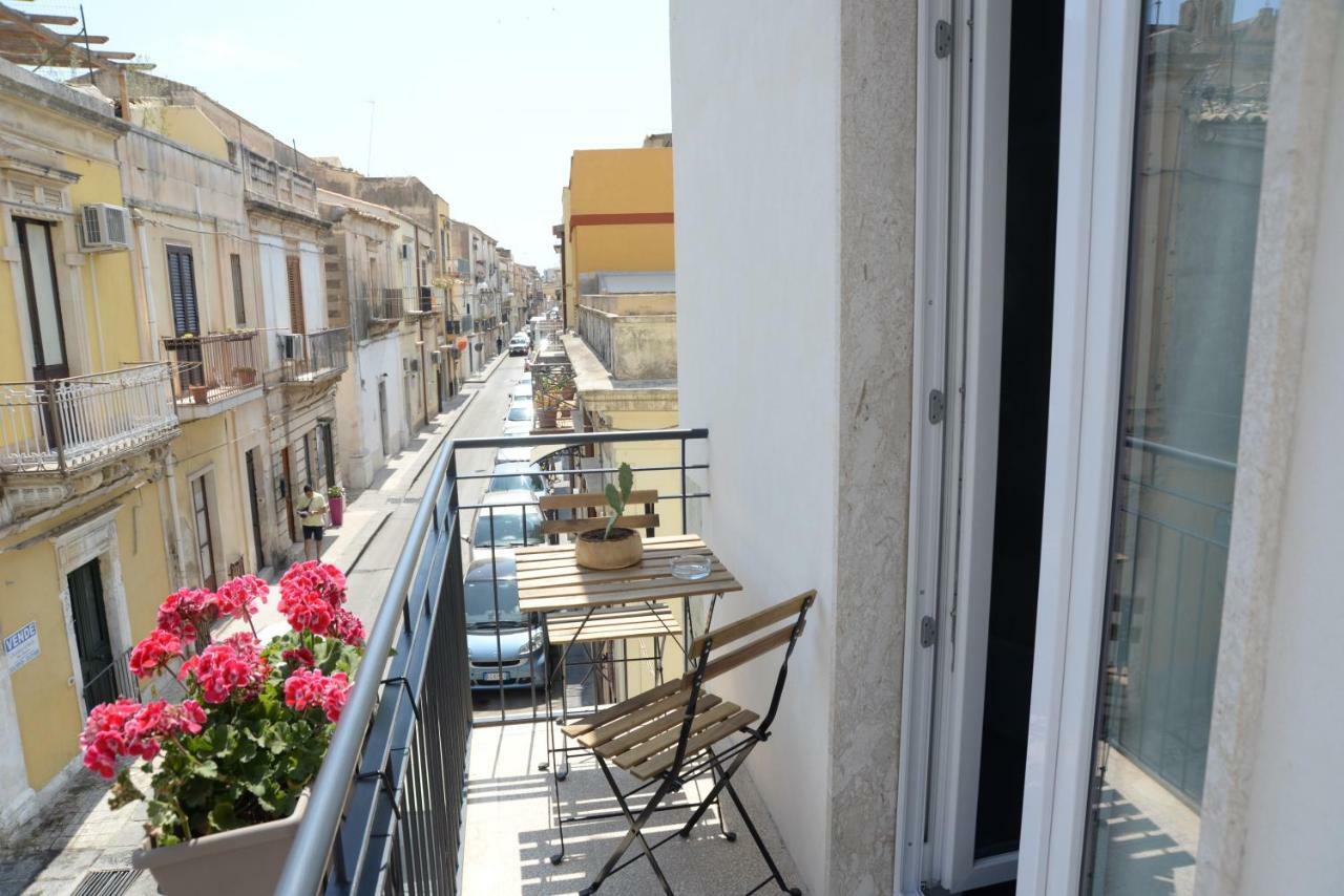 Barock Bed & Breakfast Noto Bagian luar foto